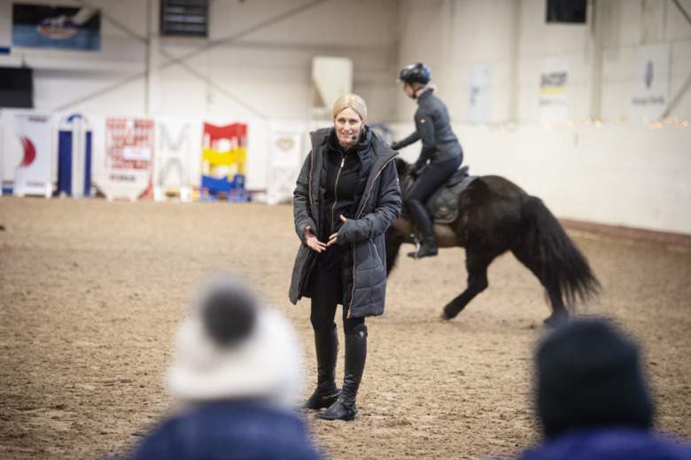 Johanna Elgholms träningsserie: ”Du kan rida i 50 shades of tölt”