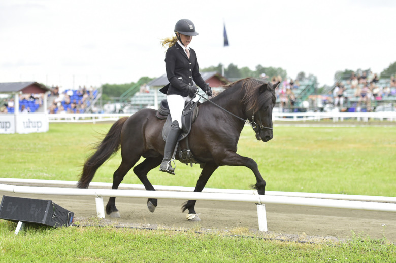 Filippa Helltén i topp i F1 för seniorer