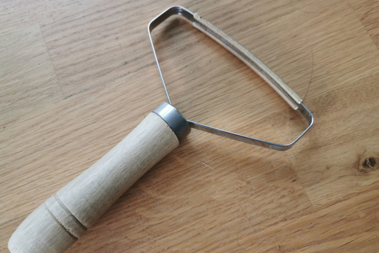 Rivigt verktyg för att ta bort hår