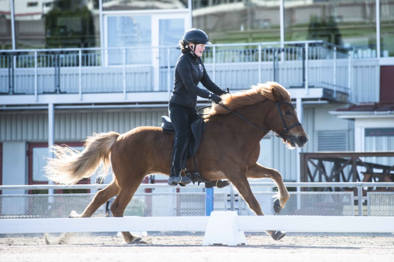 16-åriga Leona premiärvisade på Romme