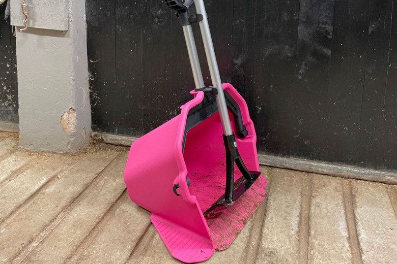 Ridsport testar: Smidig bajsplockare