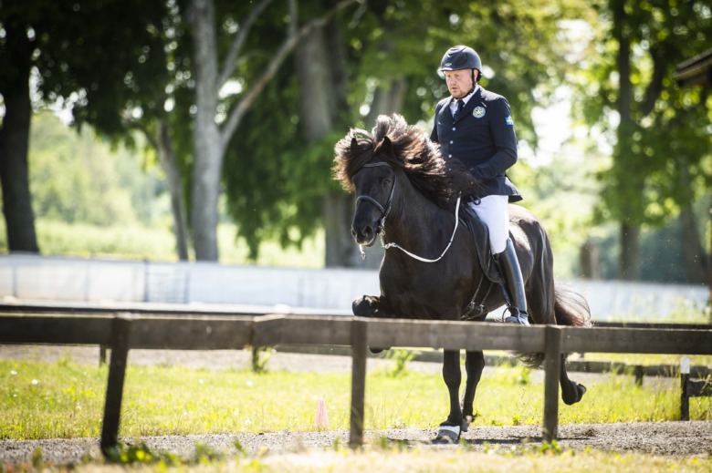 ”Han har kommit i skymundan”