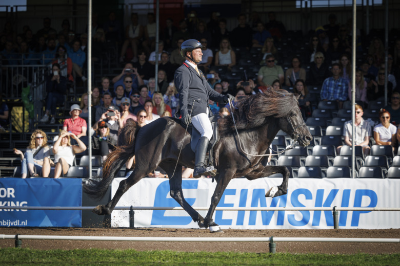 Trots ovanliga olyckan – nu leder Daniel C Schultz världsrankningen