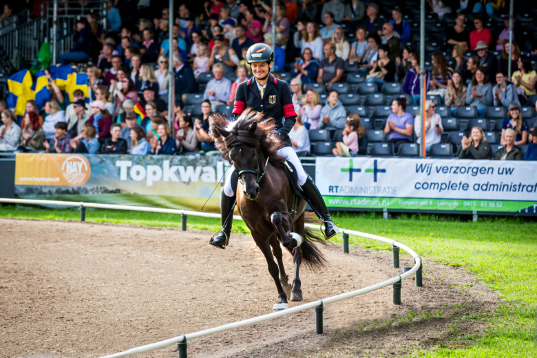 VM: Susanne Birgissons landslagsdebut ledde till Feather Prize