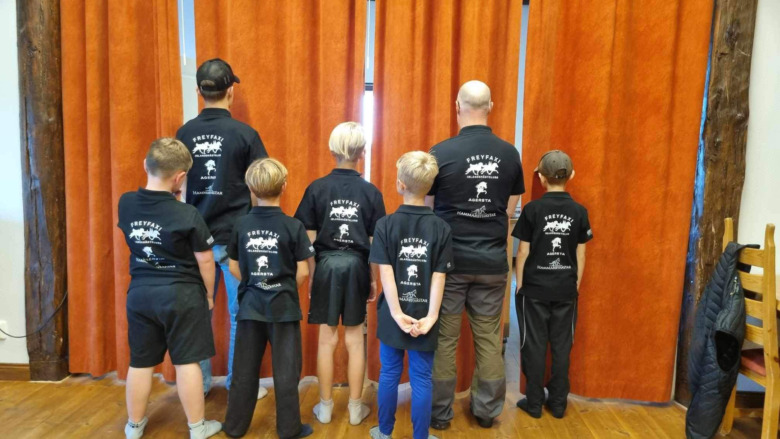 Freyfaxi tar initiativ för att uppmuntra pojkars ridintresse