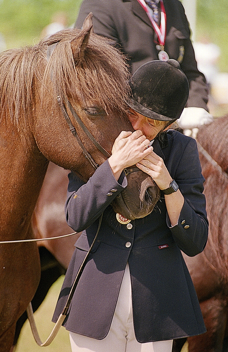 Ryttarprofilen Unn Kroghen Aðalsteinsson har avlidit