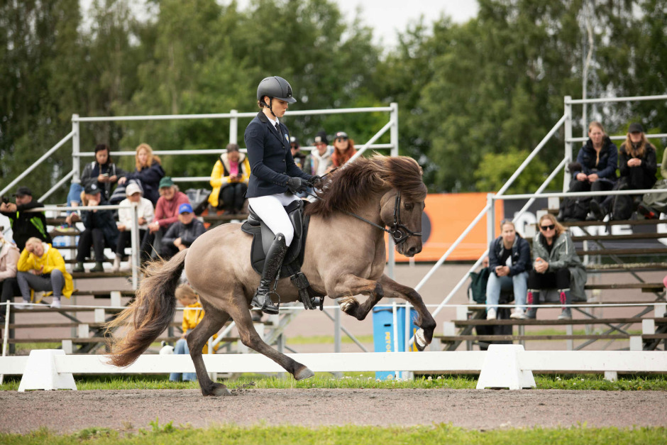 Beatrice och Hilma dubbelsegrare på Sundabakki