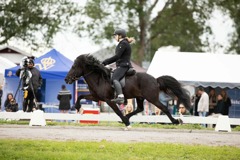 Total dominans av Katie Sundin Brumpton på Sundabakki