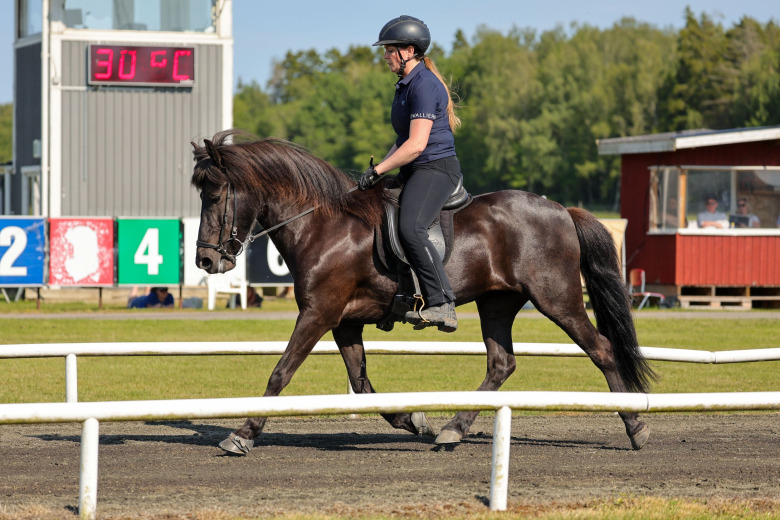 Emma Karlsson SM-kvalade i stoets första GK-tävling