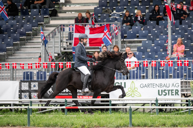 VM: Blågul medaljjakt i gång – Stáli i guldposition