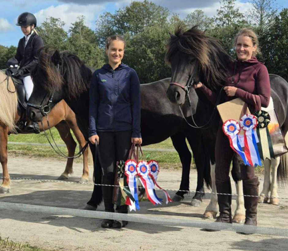 Mor och dotter Wrande samlade titlar på Nattfaris KM: ”Jätteroligt”