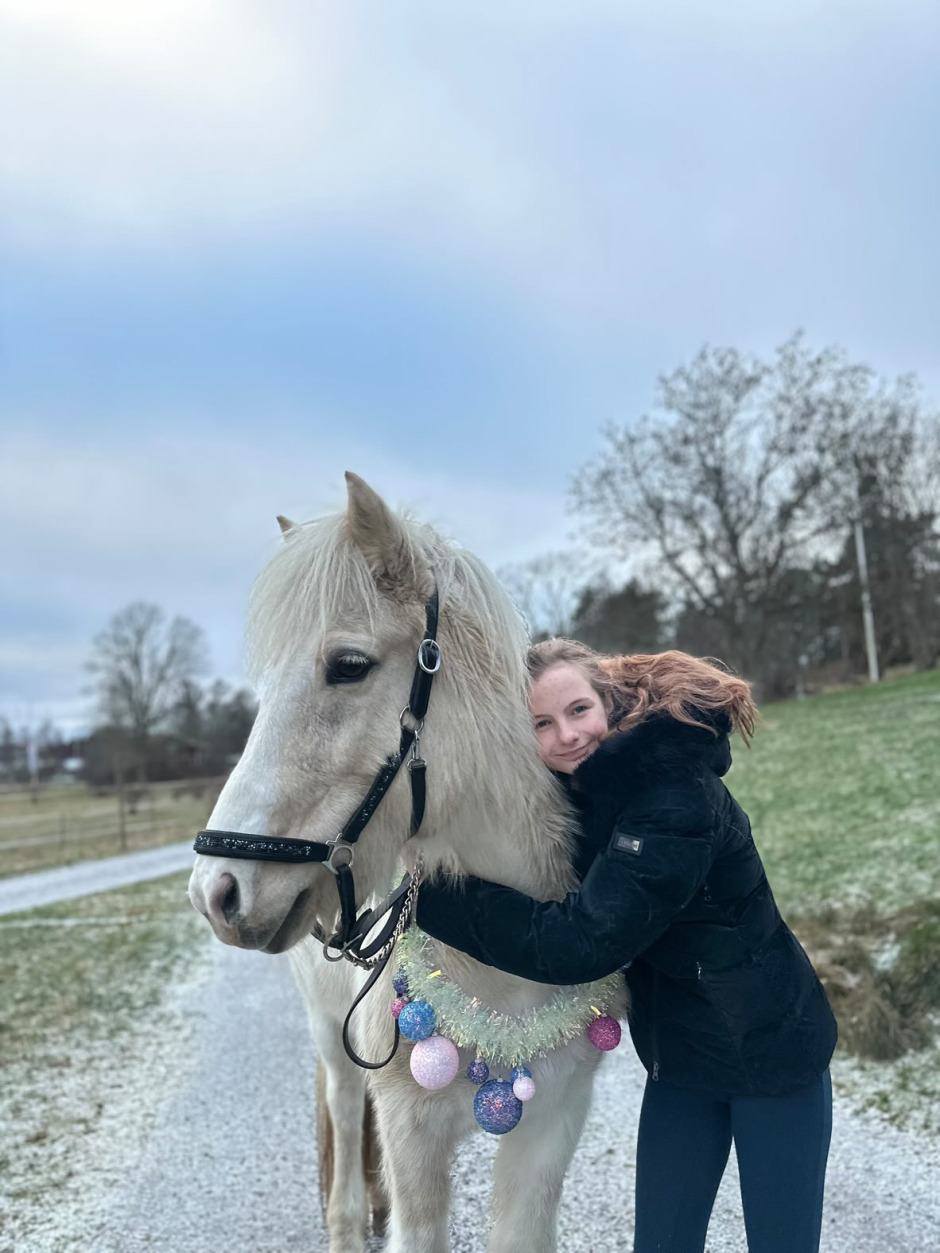 15-åriga Julia fick VM-medaljören i julklapp