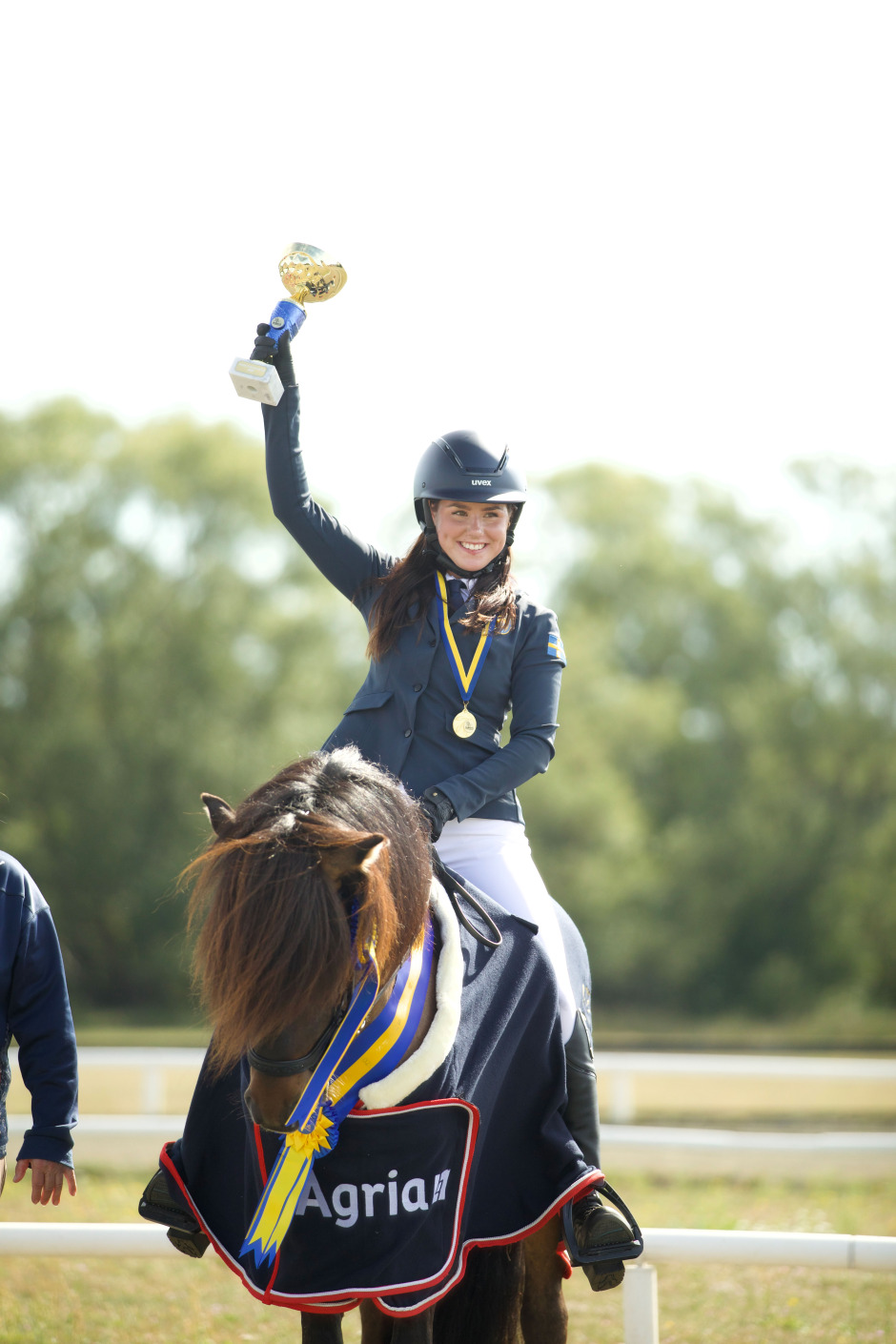 Klara vann guldrysaren – svenskt silver till Molly