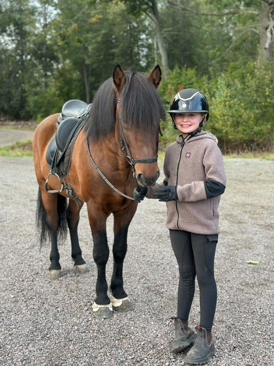 Började tävla som tvååring – satsar nu med NM-medaljör